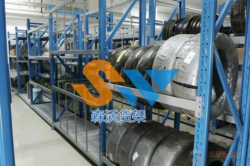 汽車(chē)配件貨架1